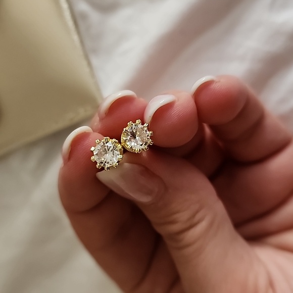 NWT Crown CZ Genevive Faux Gold Earrings - Picture 5 of 5